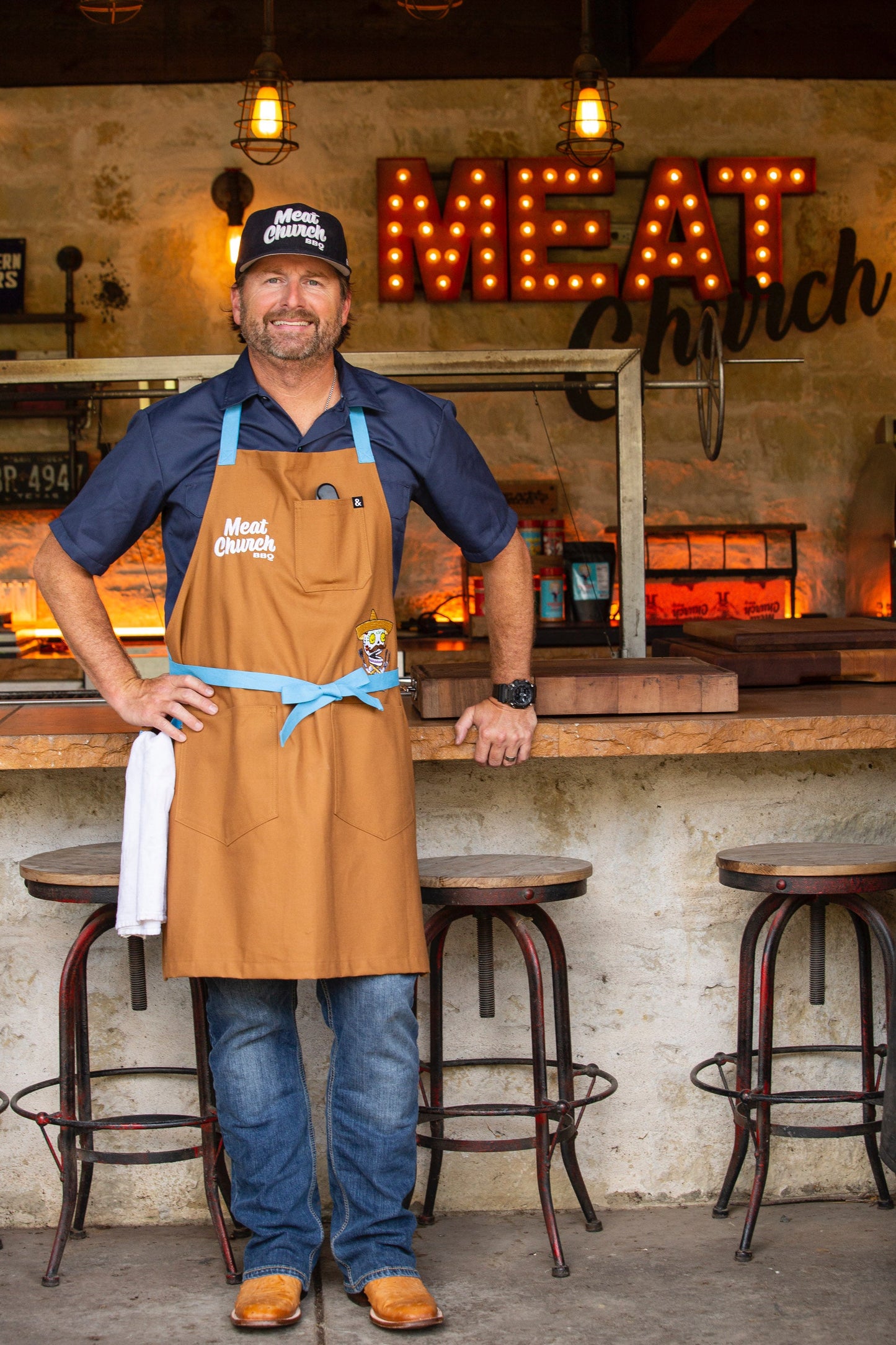 hedley-and-bennett-meat-church-apron-duck-tan-v7 image_912805a7-8b3f-48b2-8698-64cb1afdc18a.jpg